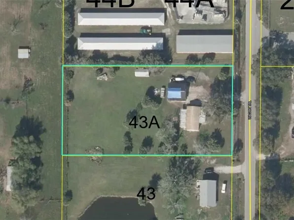 1080 Wagon Trl, Moore Haven, FL 33471