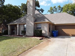 8313 Liberty Ln, Rowlett, TX 75089