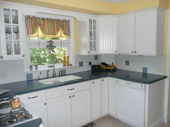 Kitchen, renovated 2006