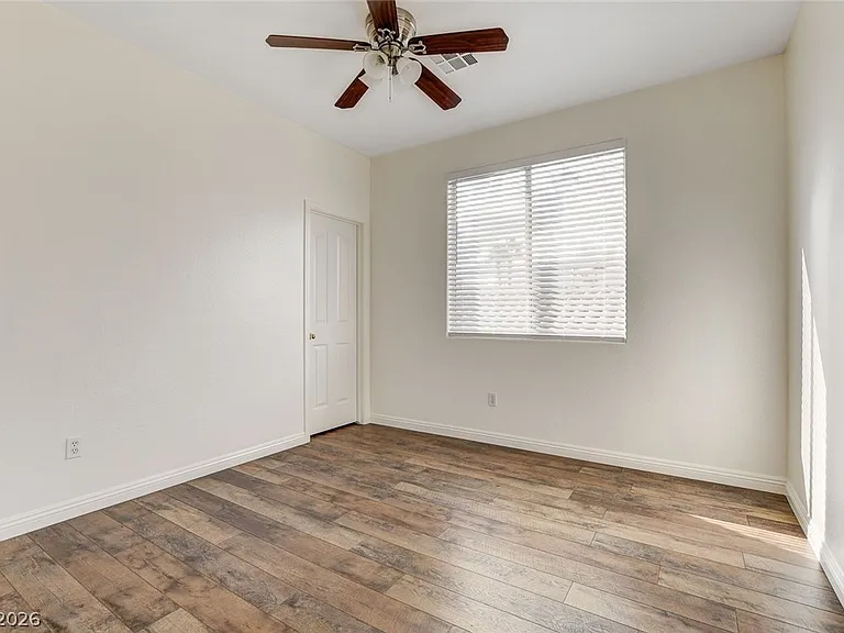 10261 Bentley Oaks Ave — Photo 36