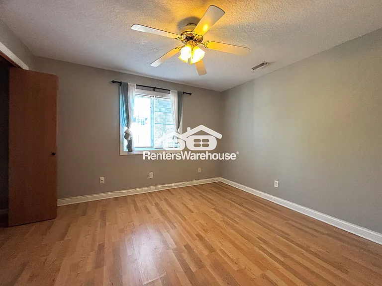 10151 Sutton Dr #8 — Photo 10