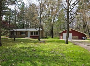 977 N Eight Mile Rd, Midland, MI 48640