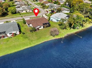 14592 Country Side Lane, Delray Beach, FL 33484