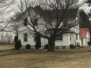 412 N 2nd St, Danforth, IL 60930