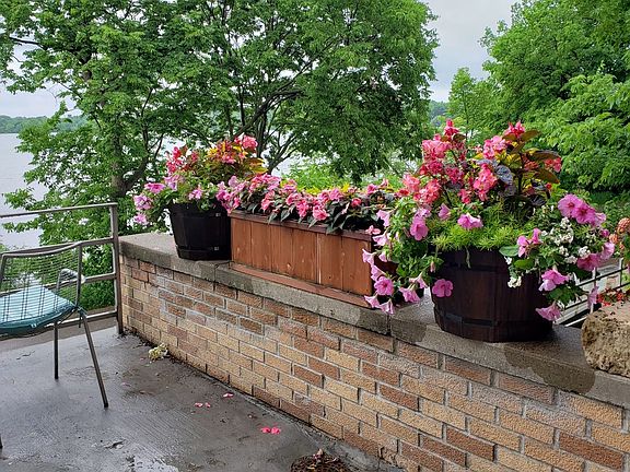 3rd image of 4430 W Lake Harriet Pkwy APT 403