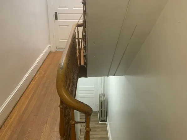 325 W Philadelphia St APT 2, York, PA 17401