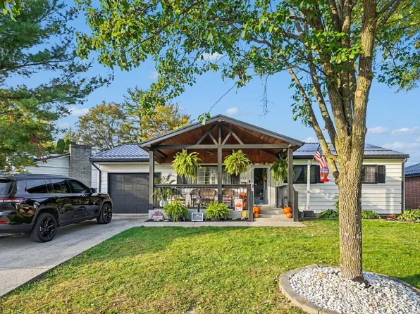 132 W Josie Ave, Hillsboro, OH 45133