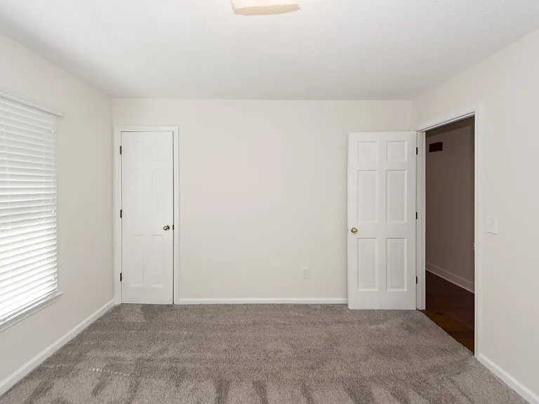 923 River Rd — Photo 31