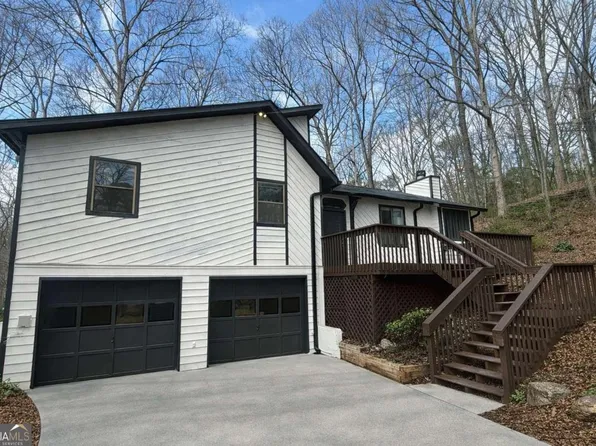 221 Little Brook Ln, Woodstock, GA 30188