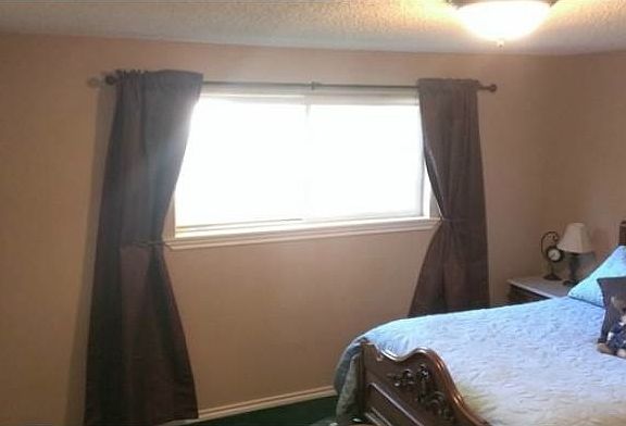 4th image of 501 Baker Dr