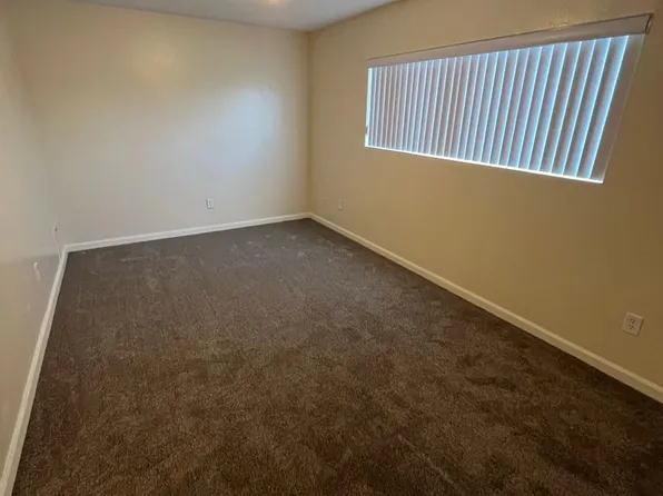 1019 L St, Bakersfield, CA