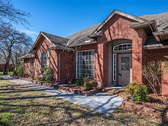 3rd image of 6505 Applewood Dr