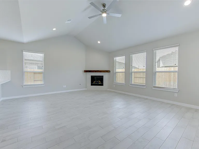27006 Wandering Glen Ln — Photo 20