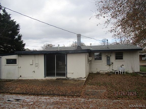 4th image of 225 2nd St