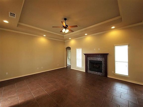 3rd image of 3609 Breeder Ln