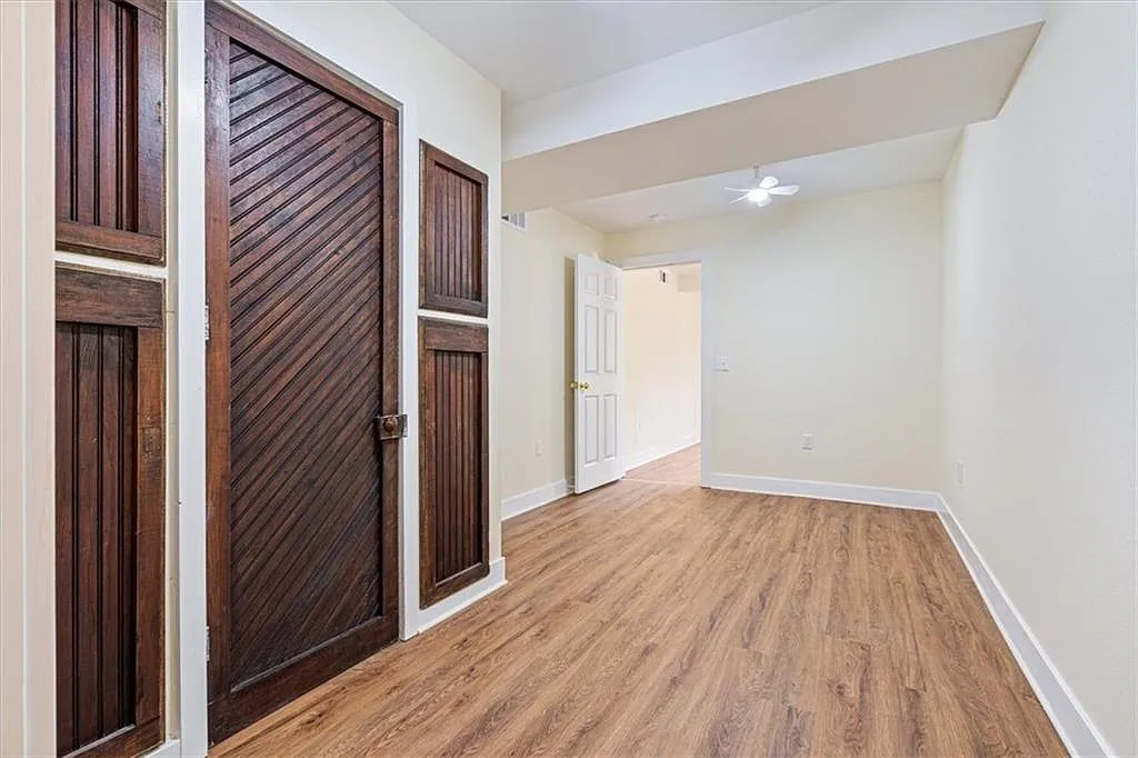 1 bed, 1000 sqft, $1,100 — Photo 4
