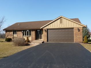 39934 N Fairway Dr, Antioch, IL 60002