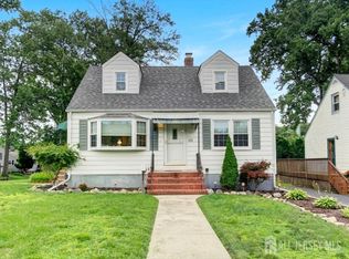 123 Lake View Blvd, Edison, NJ 08817