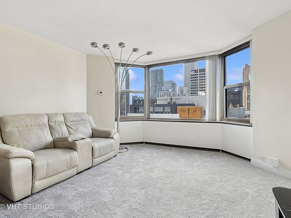 3rd image of 535 N Michigan Ave APT 3107