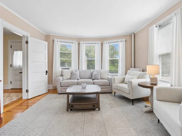 1538 Congress St #1, Portland, ME 04102