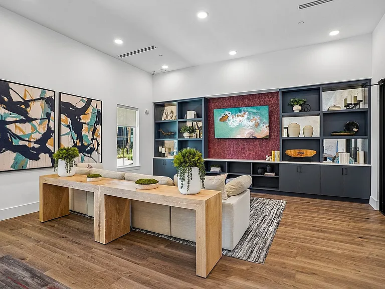 61-web-or-mls-Grv Spgs Cir-1605-904