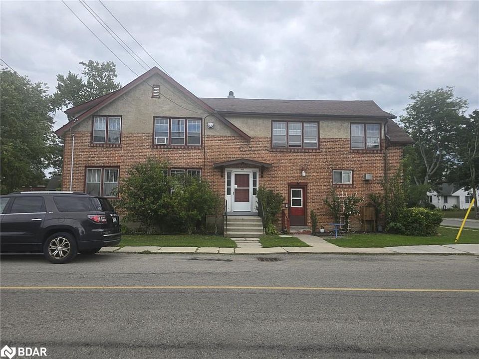 2nd image of 243 Alder St W