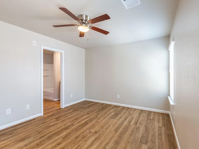 217 Park Place Cir #C — Photo 15