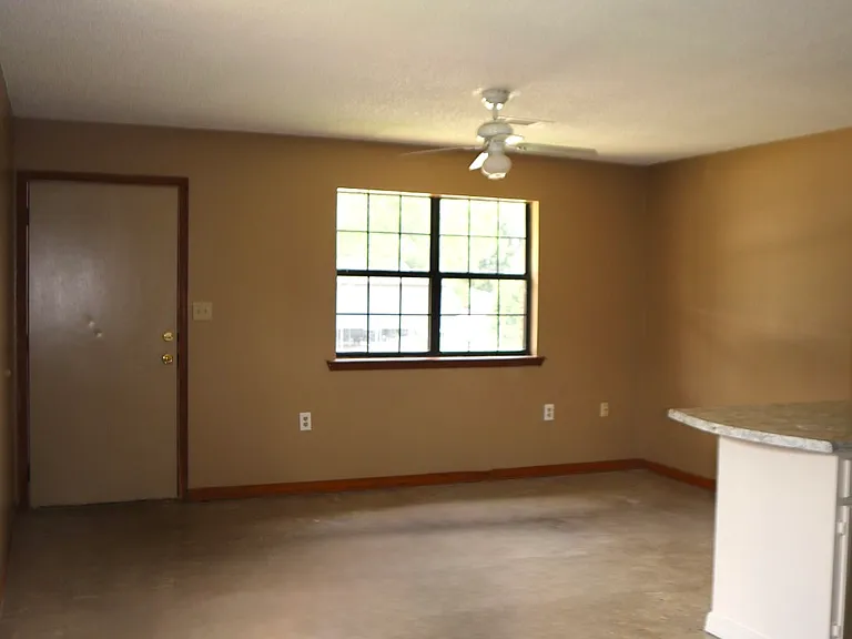 7 Sharon Cir #2 — Photo 6
