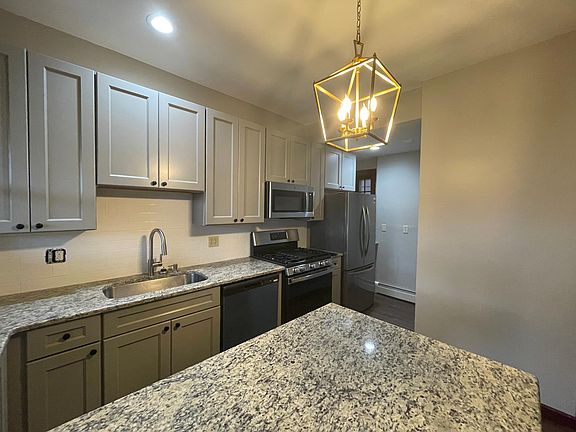 3rd image of 259 4th St Fl 1