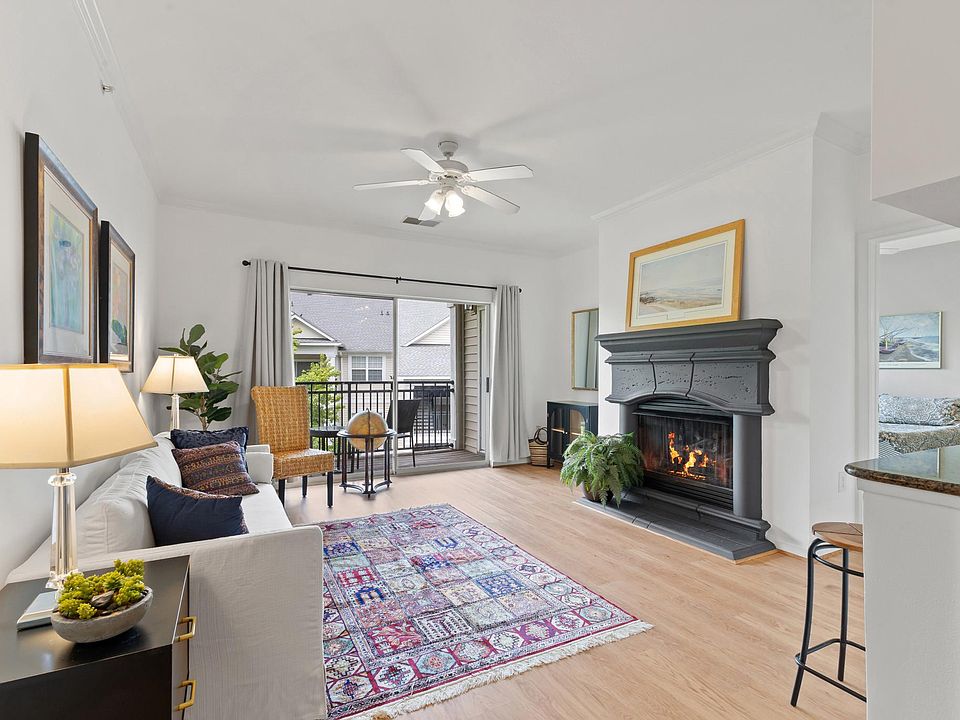 1st image of 12949 Centre Park Cir APT 404