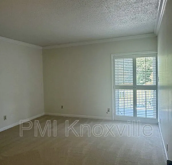 5709 Lyons View Pike #1206 — Photo 15