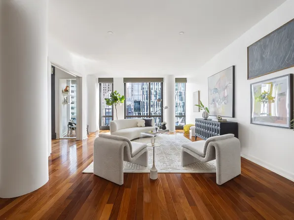 101 Warren Street image 1 of 27