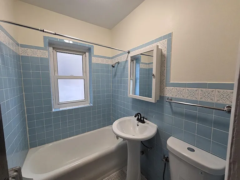 6324 N Albany Ave #3W — Photo 11