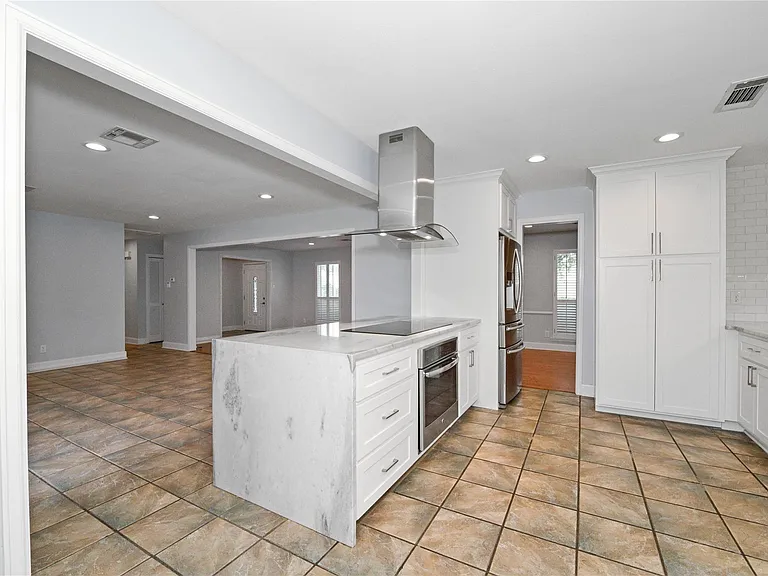 3415 Freshmeadows Dr — Photo 17