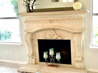 4801 Grovecrest Ct, Arlington, TX 76018