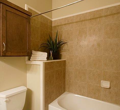 5th image of 2715 Mimosa St APT 11