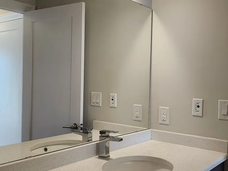 505 Talbot St #1808 — Photo 33