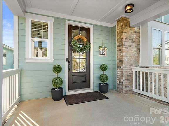 5th image of 767 Digby Rd