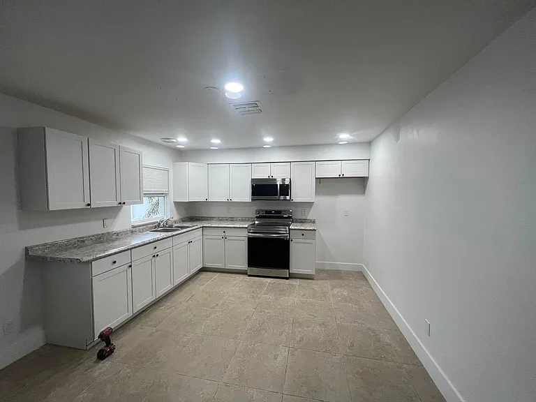 16910 Carmen Ave #16920 — Photo 5