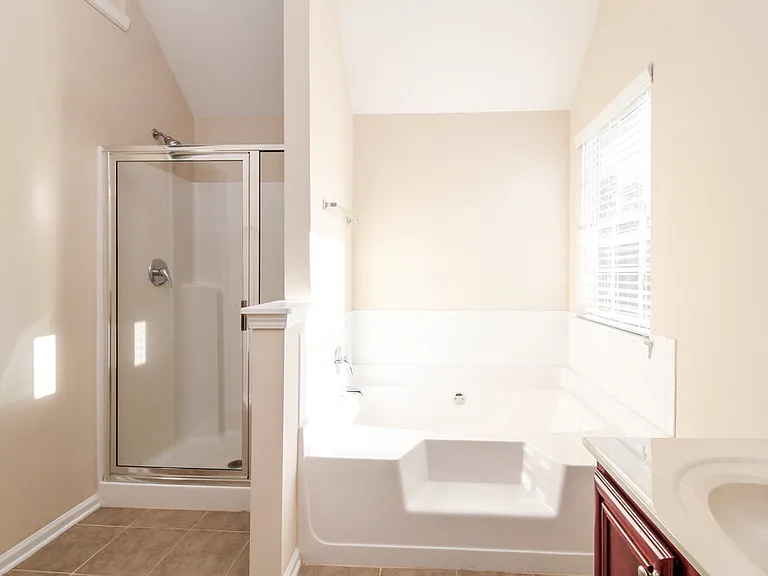 4940 Hopewell Manor Dr — Photo 22