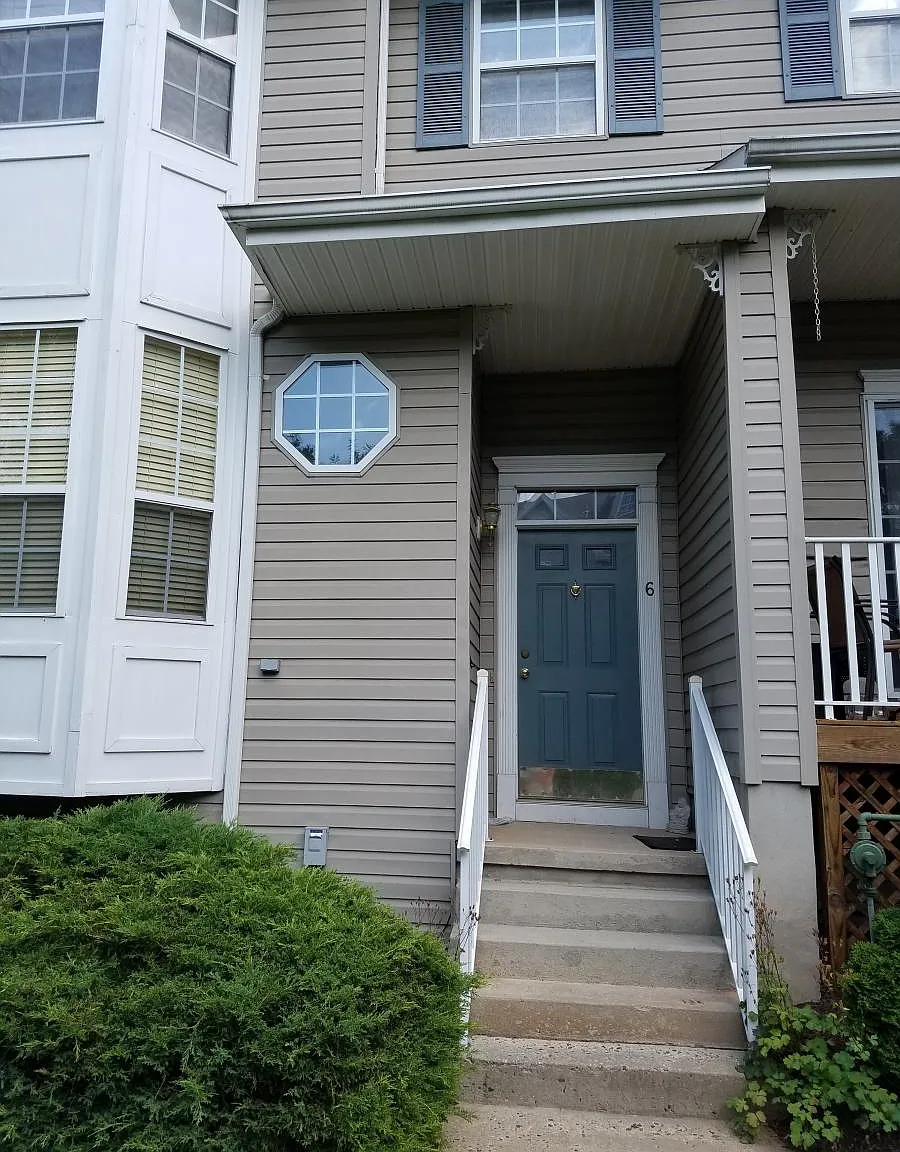 2 bed, 2.5 bath, 1653 sqft, $2,980 — Photo 2