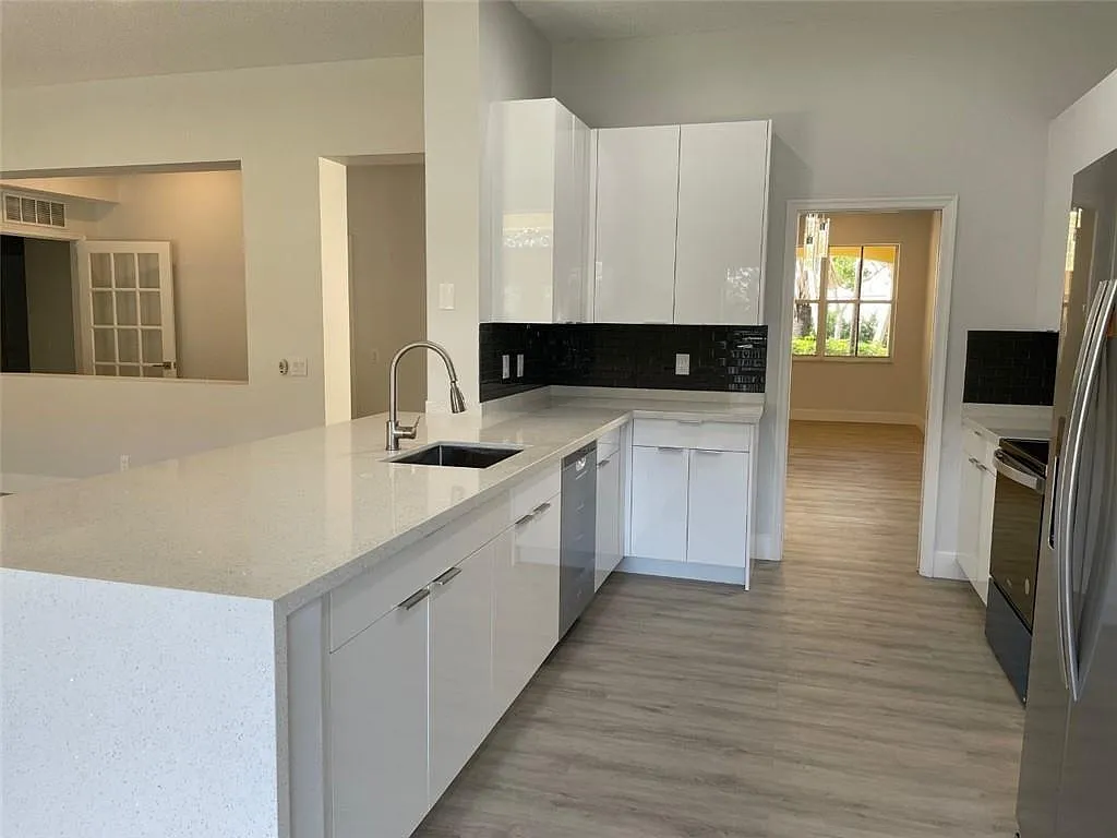 Laurel Ridge Cir, Fort Lauderdale — Photo 4