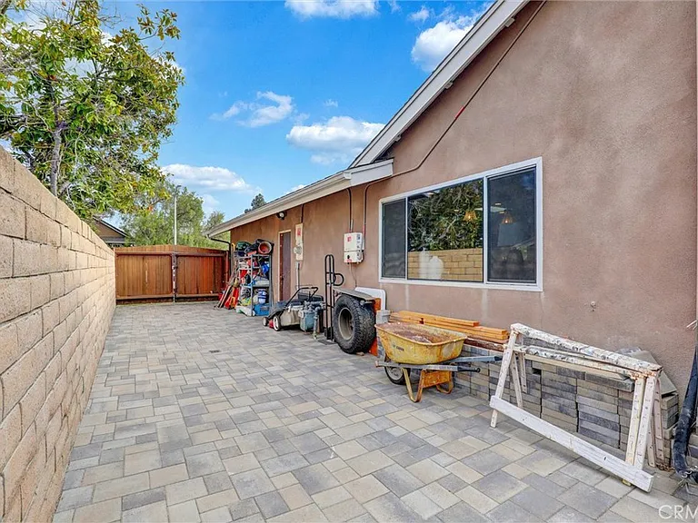 25262 Tasman Rd — Photo 39