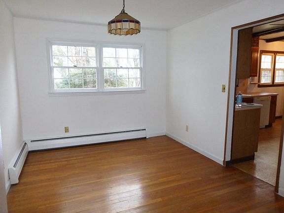 5th image of 3285 Gomer St