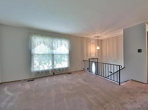 3rd image of 2670 Bennington Pl