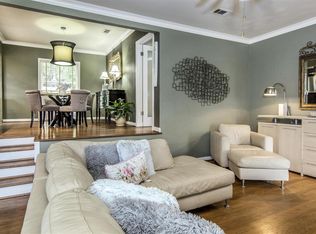 630 N Hampton Rd, Dallas, TX 75208