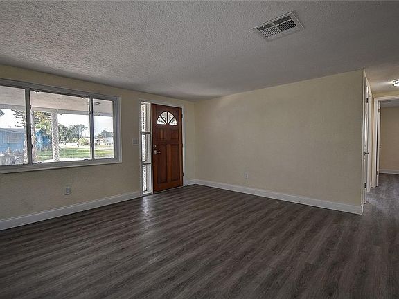 5th image of 2222 Cora Dr
