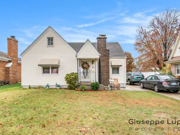 63 Manchester Rd SW, Grand Rapids, MI 49548
