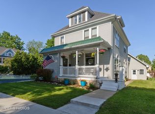 120 Mason Ct, Sycamore, IL 60178