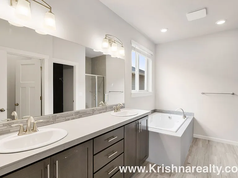 1115 S 32nd Ave — Photo 19